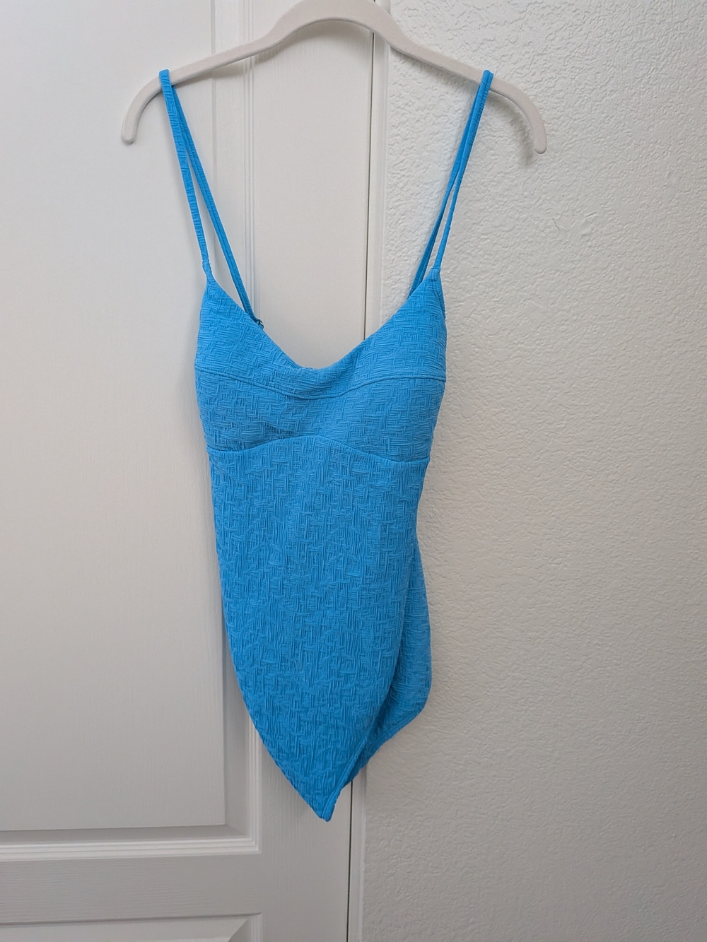 WShade & Shore Turquoise Textured One-Piece Swimsuit - Size Large
